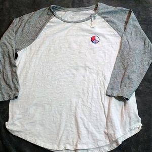 Old Navy women's 3/4 sleeve baseball shirt